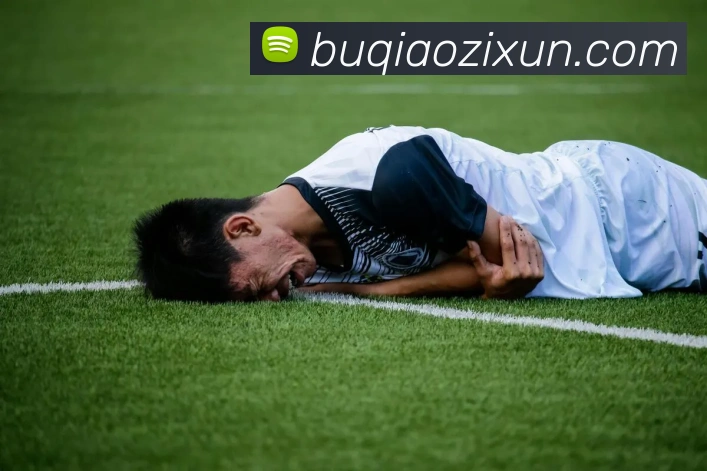 杨瀚森季前赛表现出色开拓者内线轮换竞争愈发激烈